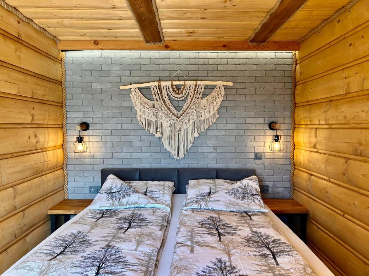 Dreamland Villa Bodzentyn Exteriör bild